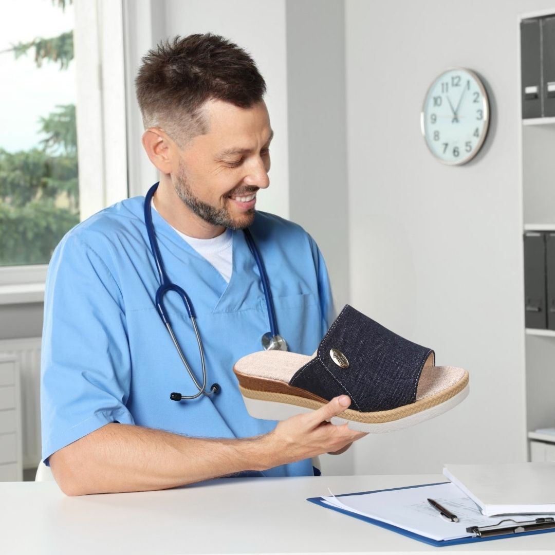 FeelFree - Ergonomic & non-slip sandals for pain relief